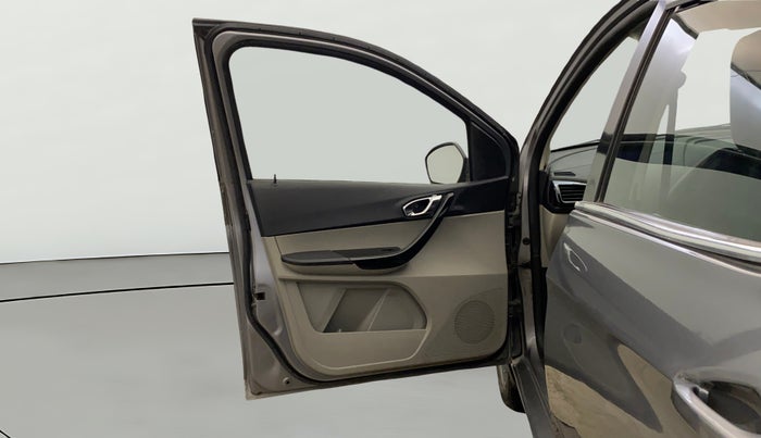 2019 Tata Tiago XZ PLUS PETROL, CNG, Manual, 77,741 km, LHS Front Door