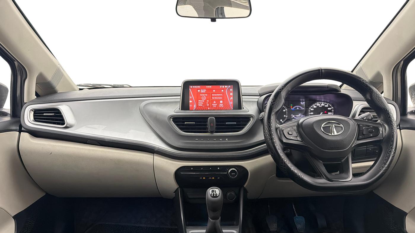2022 Tata ALTROZ XT PETROL, Petrol, Manual, 54,918 km, Dashboard