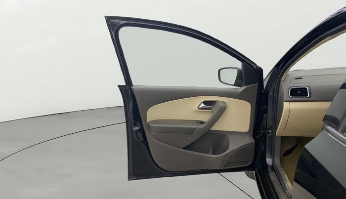 2012 Volkswagen Vento HIGHLINE DIESEL 1.6, Diesel, Manual, 83,063 km, LHS Front Door