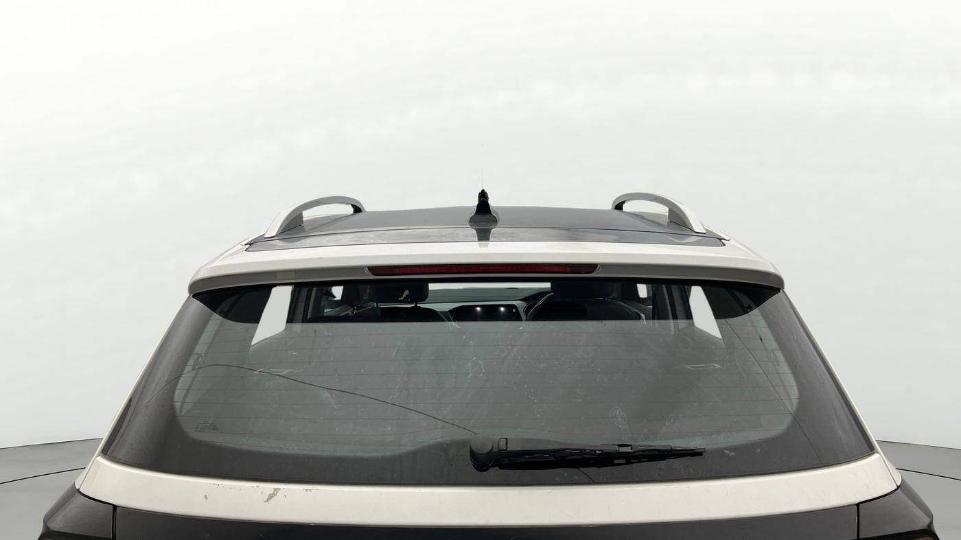 2024 Volkswagen TAIGUN GT PLUS 1.5 TSI DSG, Petrol, Automatic, 19,198 km, Rear Windshield