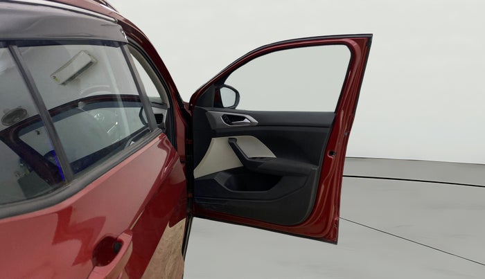 2022 Volkswagen TAIGUN HIGHLINE 1.0 TSI AT, Petrol, Automatic, 27,976 km, RHS Front Door