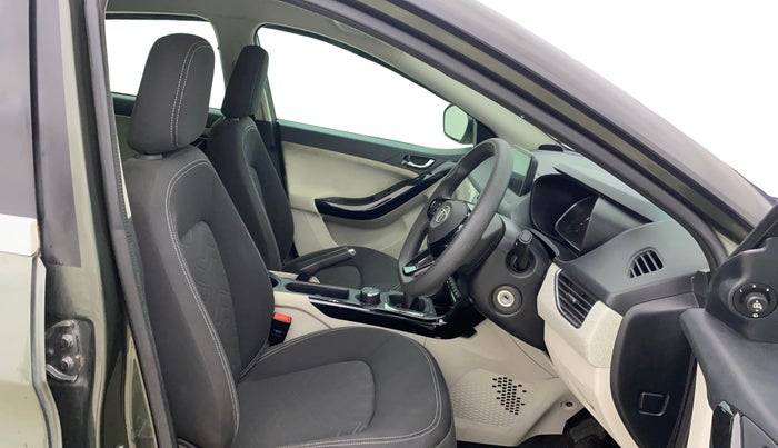 2020 Tata NEXON XZ PETROL, Petrol, Manual, 72,920 km, Right Side Front Door Cabin