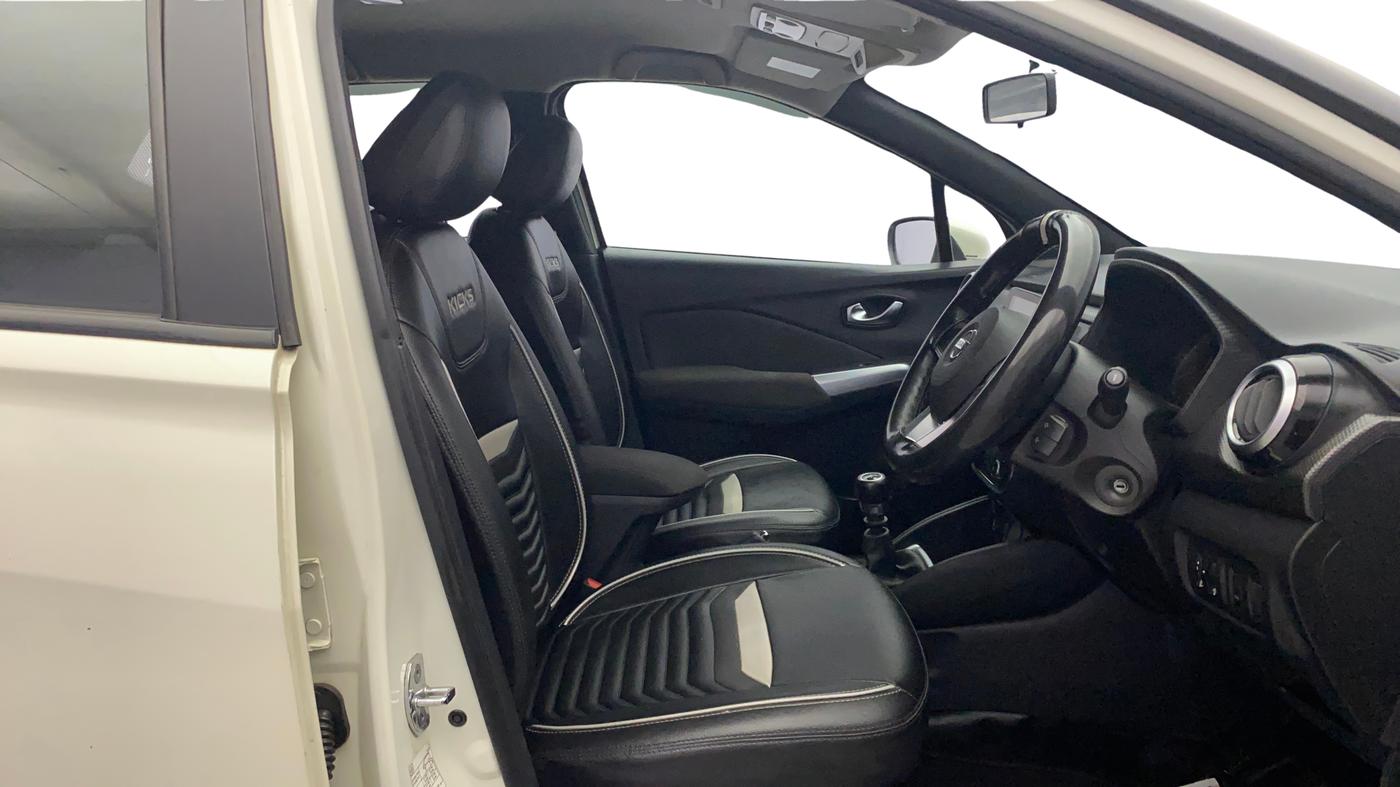 2019 Nissan Kicks XL DIESEL, Diesel, Manual, 1,01,126 km, Right Side Front Door Cabin