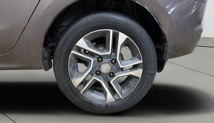 2017 Tata TIGOR XZ PETROL, Petrol, Manual, 99,921 km, Left Rear Wheel