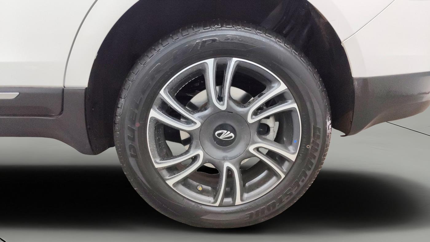 2025 Mahindra MARAZZO M 6 + 8 STR, Diesel, Manual, 5,480 km, Left Rear Wheel
