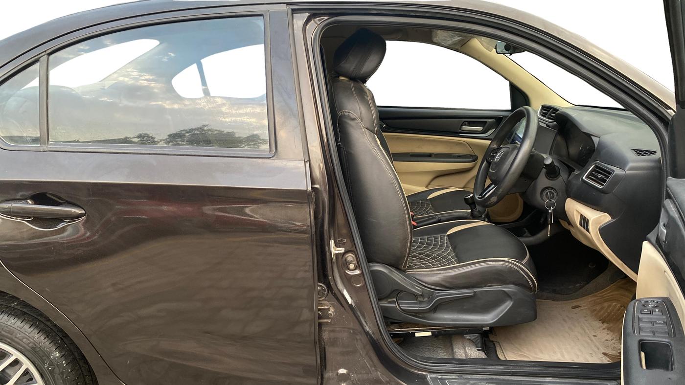 2019 Honda Amaze 1.2L I-VTEC S, Petrol, Manual, 86,131 km, Right Side Front Door Cabin