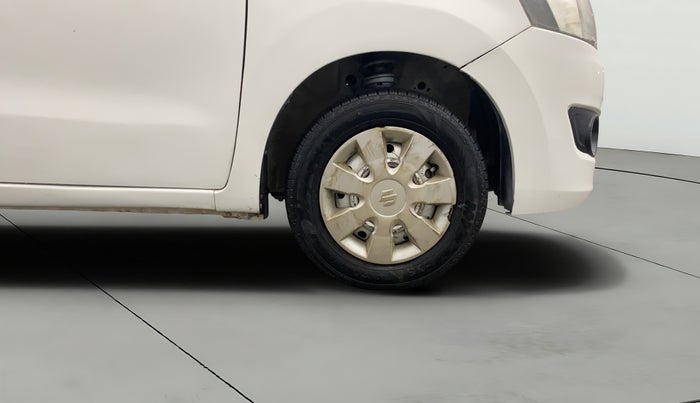 2013 Maruti Wagon R 1.0 LXI, Petrol, Manual, 39,024 km, Right Front Wheel