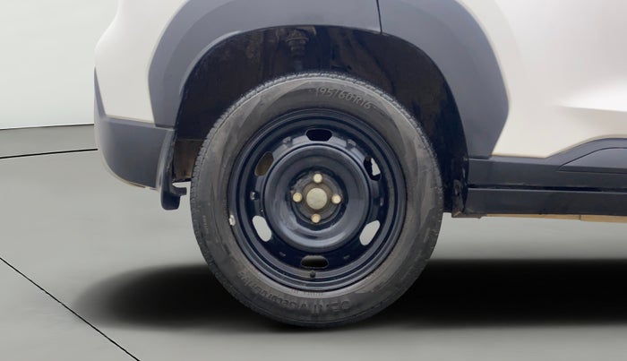 2022 Nissan MAGNITE XL, Petrol, Manual, 12,772 km, Right Rear Wheel