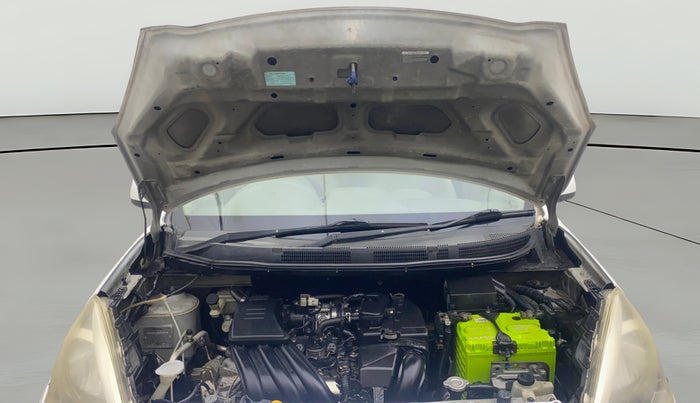 2014 Nissan Micra XV CVT, Petrol, Automatic, 1,02,505 km, Open Bonet