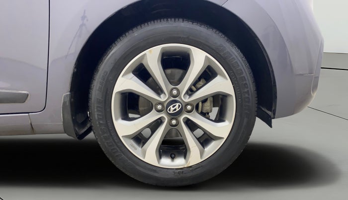 2017 Hyundai Xcent SX 1.2 (O), Petrol, Manual, 44,767 km, Right Front Wheel
