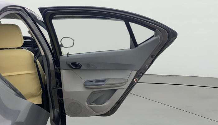 2022 Tata TIGOR XZ CNG, CNG, Manual, 73,148 km, RHS Rear Door