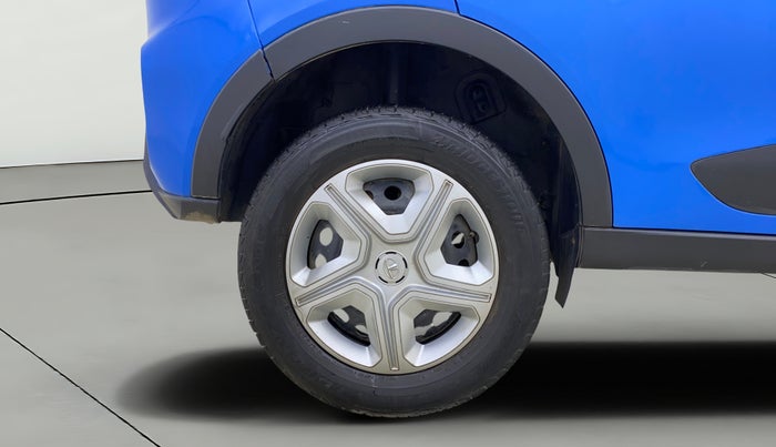 2020 Tata NEXON XMA SUNROOF DIESEL, Diesel, Automatic, 77,055 km, Right Rear Wheel