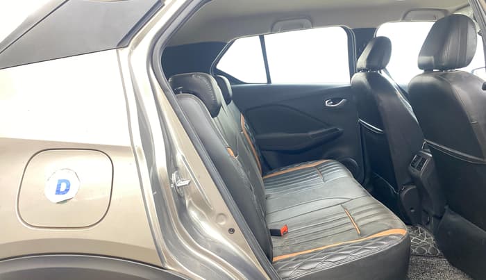 2019 Nissan Kicks XE DIESEL, Diesel, Manual, 1,18,342 km, Right Side Rear Door Cabin