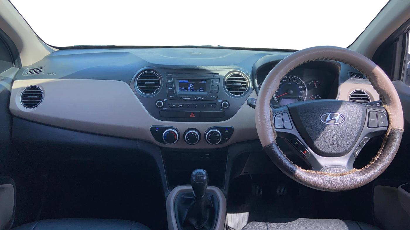 2019 Hyundai Grand i10 MAGNA 1.2 KAPPA VTVT, Petrol, Manual, 76,299 km, Dashboard