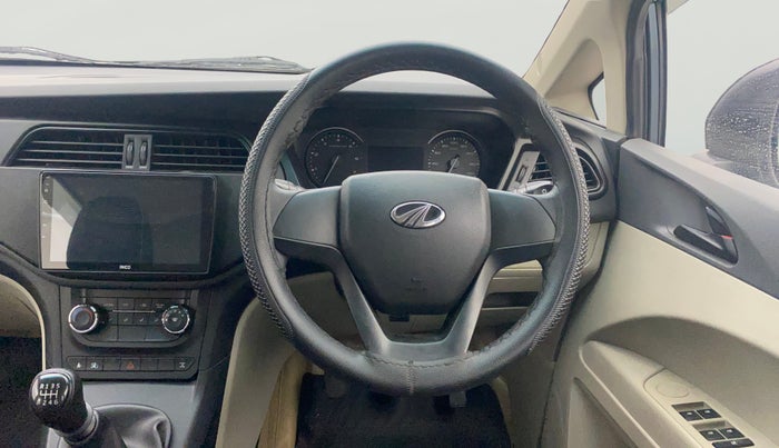 2020 Mahindra MARAZZO M2 8 STR, Diesel, Manual, 74,713 km, Steering Wheel Close Up