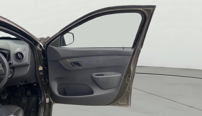 2015 Renault Kwid RXT 0.8, Petrol, Manual, 42,768 km, RHS Front Door