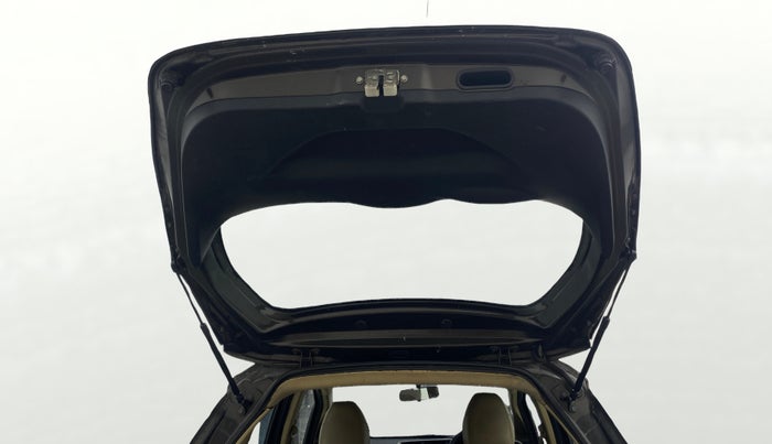 2017 Honda Jazz 1.2L I-VTEC SV, Petrol, Manual, 77,635 km, Boot Door Open