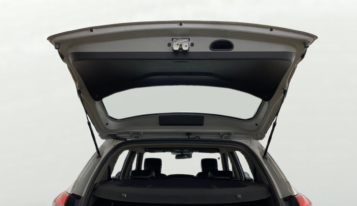 2016 Hyundai Creta  SX 1.6 Petrol , Petrol, Manual, 85,737 km, Boot Door Open