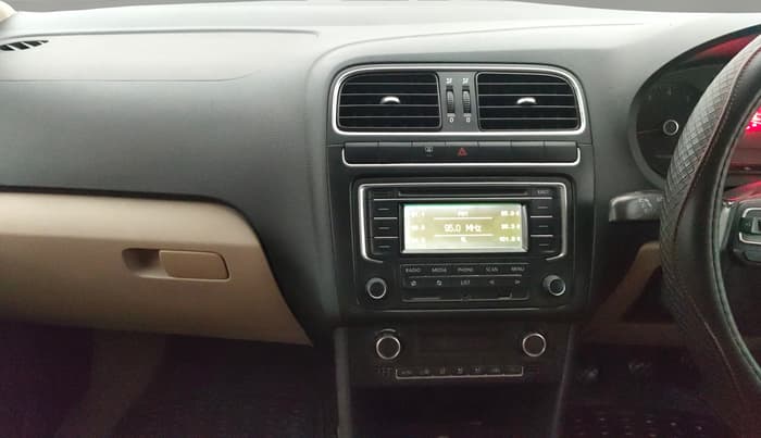 2014 Volkswagen Polo HIGHLINE1.2L, Petrol, Manual, 45,977 km, Air Conditioner
