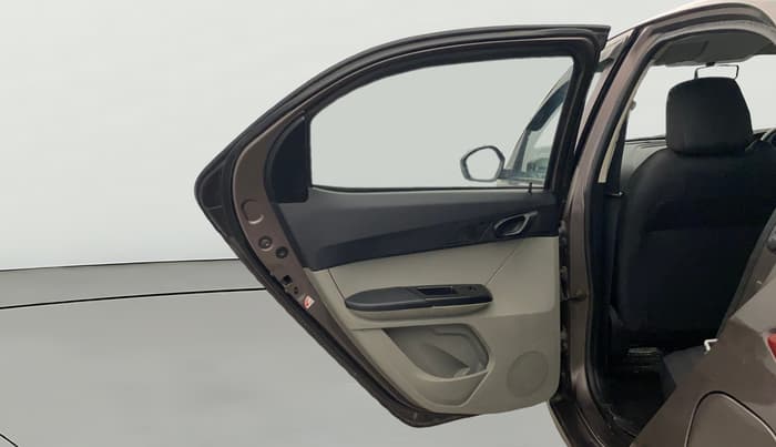 2019 Tata Tiago XZ DIESEL, Diesel, Manual, 1,16,238 km, LHS Rear Door