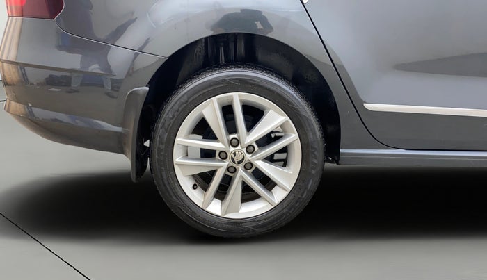 2021 Skoda Rapid STYLE TSI, Petrol, Manual, 23,461 km, Right Rear Wheel