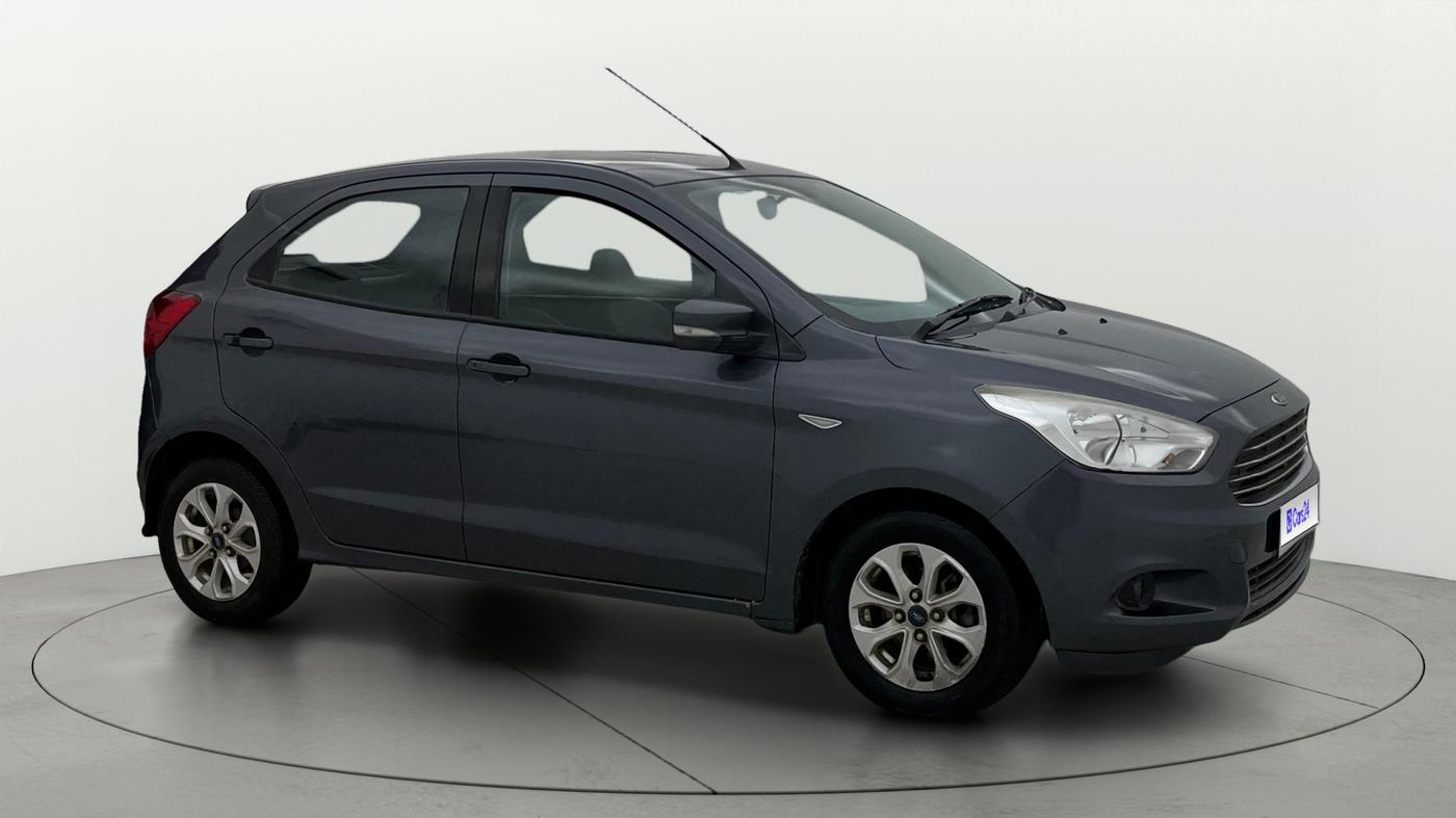 2016 Ford New Figo TITANIUM 1.2 PETROL MT, Petrol, Manual, 27,204 km, Right Front Diagonal