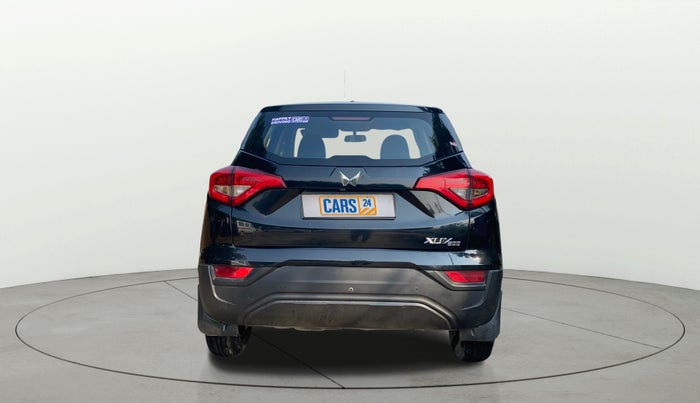 2023 Mahindra XUV300 W4 1.5 DIESEL, Diesel, Manual, 43,274 km, Back/Rear