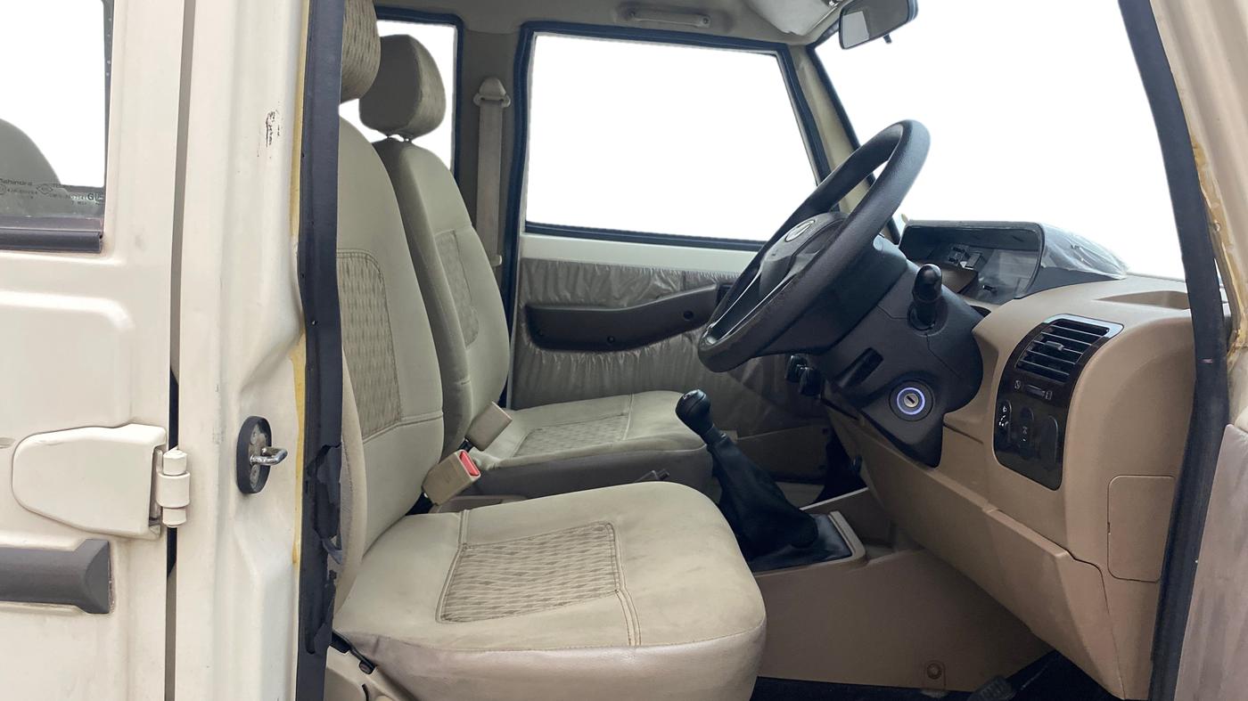 2021 Mahindra Bolero B6 (O), Diesel, Manual, 49,312 km, Right Side Front Door Cabin