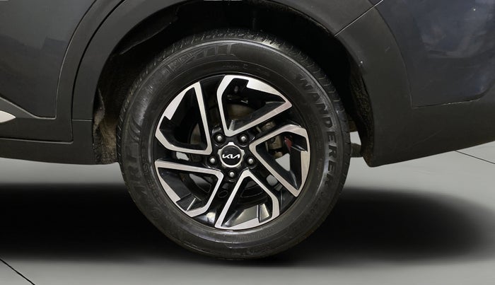 2023 KIA CARENS LUXURY PLUS 1.5 TURBO PETROL DCT 7 STR, Petrol, Automatic, 35,854 km, Left Rear Wheel