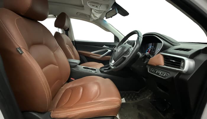 2020 MG HECTOR PLUS SHARP 1.5 PETROL TURBO DCT 6-STR, Petrol, Automatic, 52,464 km, Right Side Front Door Cabin