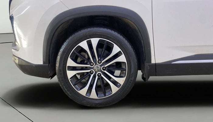 2022 MG HECTOR SHARP 1.5 PETROL CVT, Petrol, Automatic, 33,533 km, Left Front Wheel