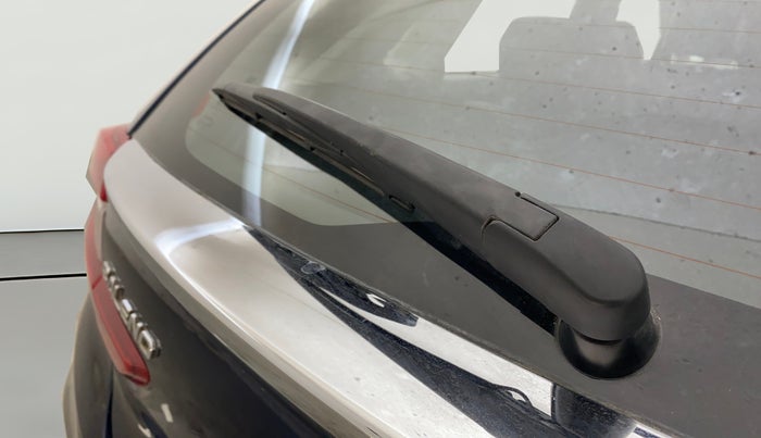 2023 Maruti Baleno ZETA 1.2 AGS, Petrol, Automatic, 70,439 km, Rear Wiper