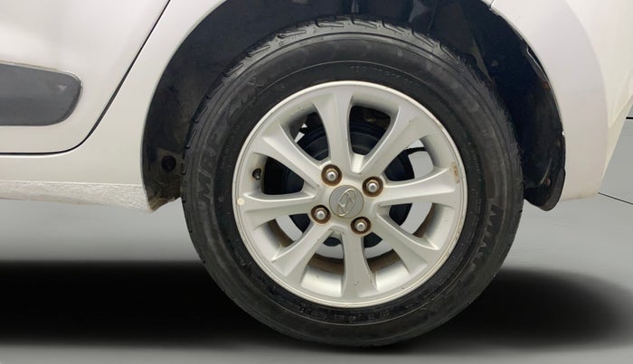 2014 Hyundai Grand i10 ASTA AT 1.2 KAPPA VTVT, Petrol, Automatic, 1,11,150 km, Left Rear Wheel
