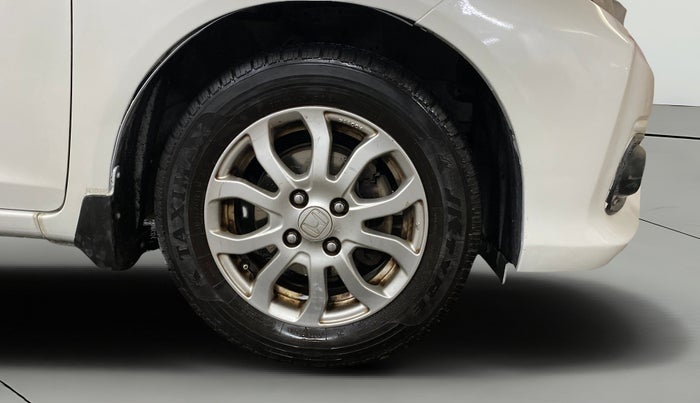 2017 Honda Amaze 1.2L I-VTEC VX AT, Petrol, Automatic, 1,08,147 km, Right Front Wheel