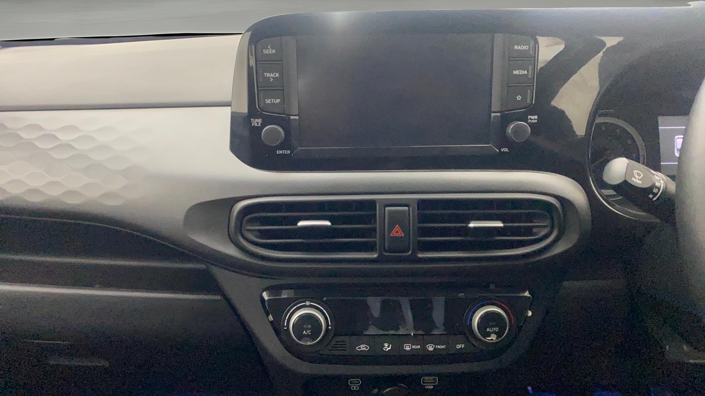 2023 Hyundai GRAND I10 NIOS SPORTZ 1.2 KAPPA VTVT DUAL TONE, Petrol, Manual, 16,697 km, Air Conditioner