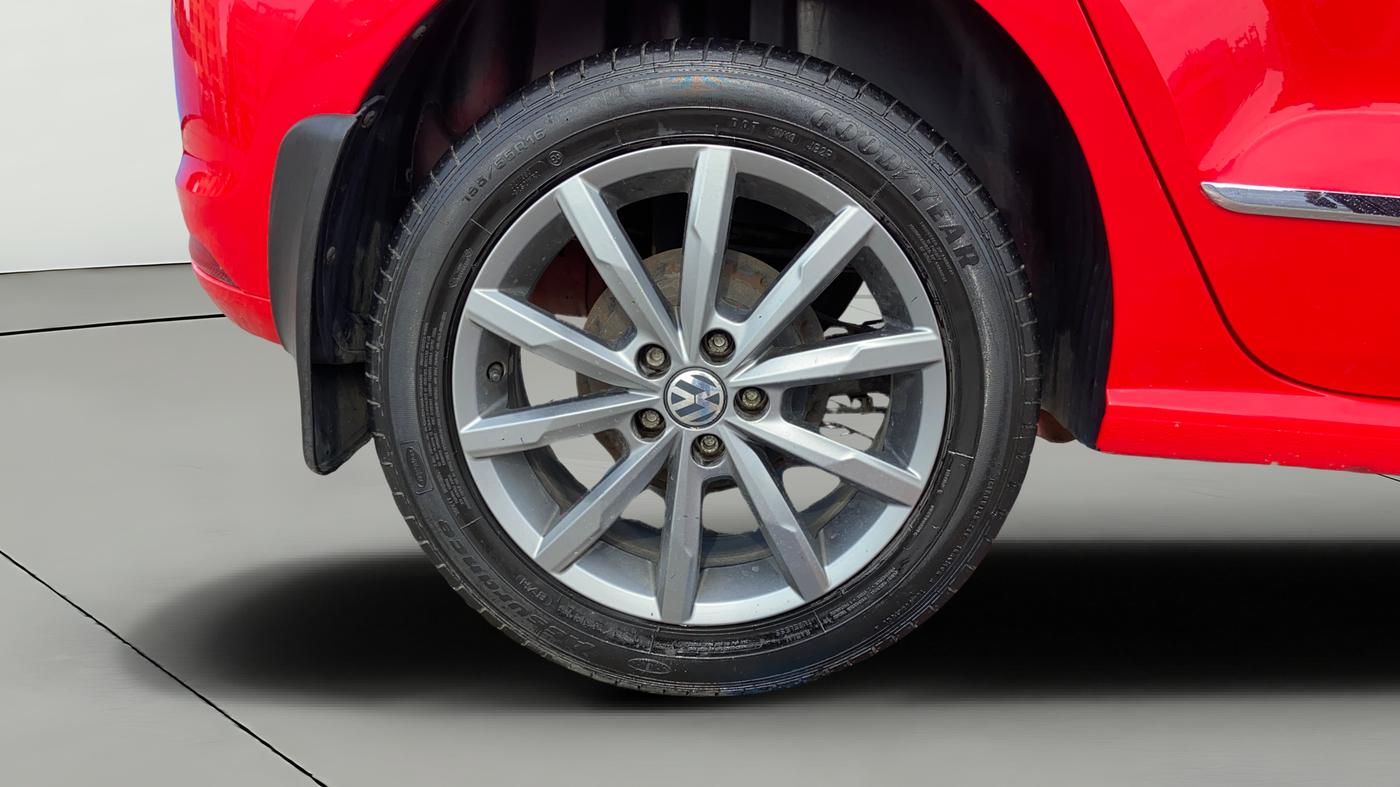 2018 Volkswagen Polo HIGHLINE PLUS 1.0 16 ALLOY, Petrol, Manual, 29,790 km, Right Rear Wheel