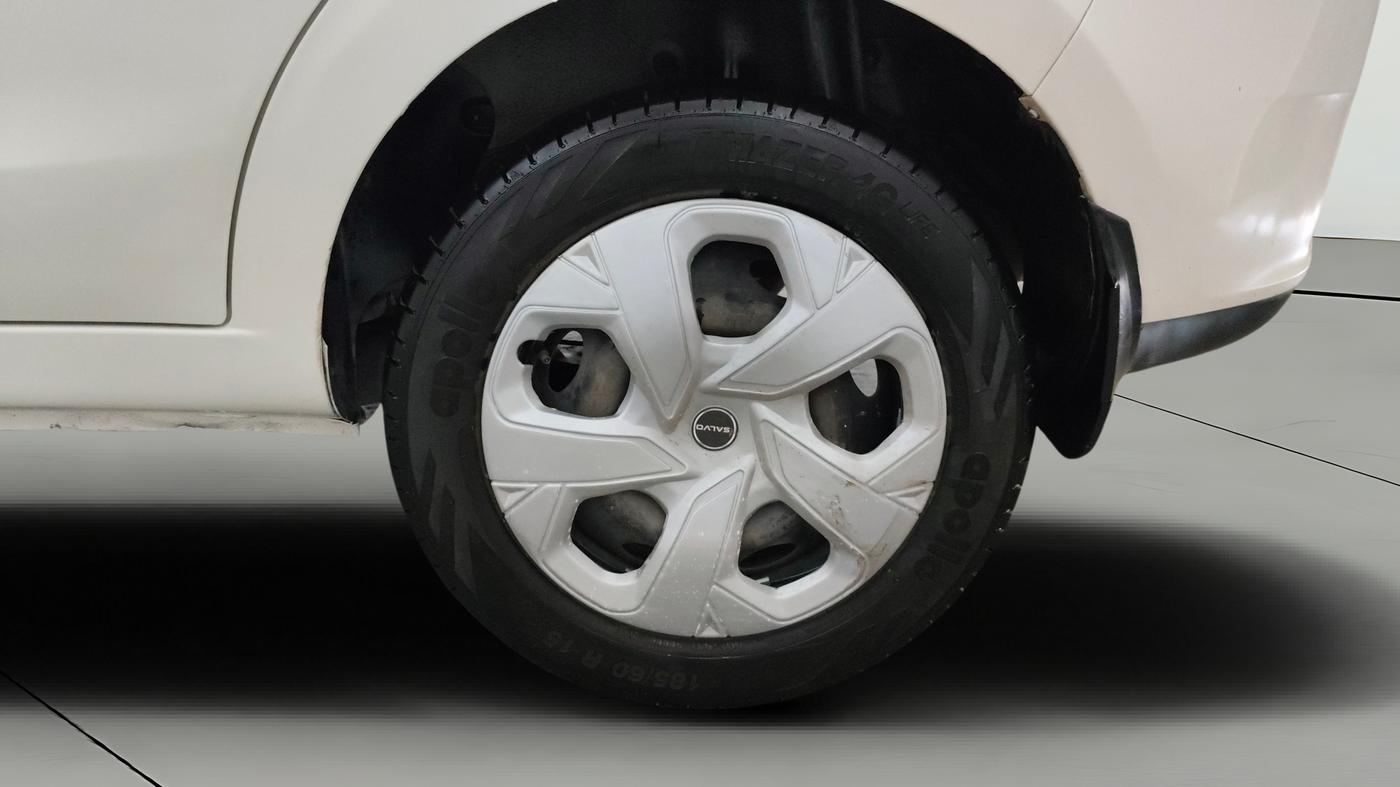 2015 Tata Zest XMS PETROL, Petrol, Manual, 1,17,892 km, Left Rear Wheel