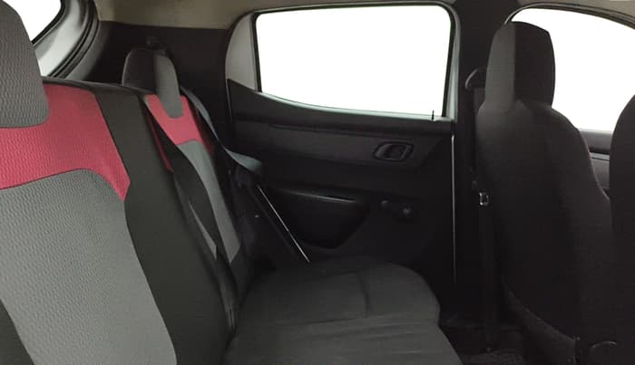 2018 Renault Kwid RXT 0.8, Petrol, Manual, 67,307 km, Right Side Rear Door Cabin