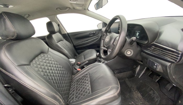 2022 Hyundai NEW I20 SPORTZ 1.2 MT, Petrol, Manual, 70,585 km, Right Side Front Door Cabin