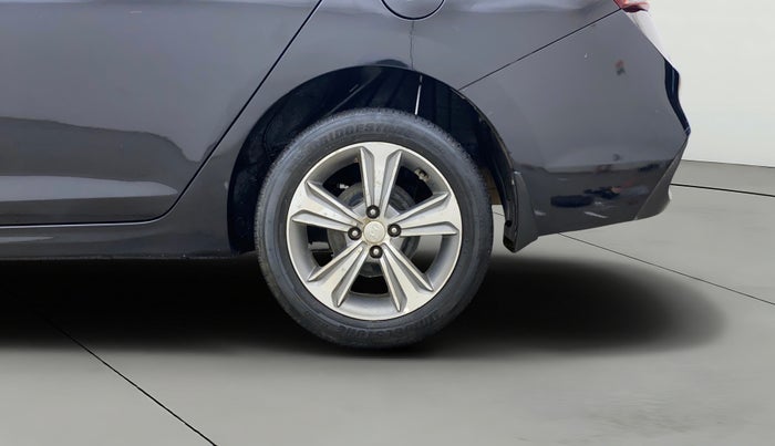 2018 Hyundai Verna 1.6 VTVT SX, Petrol, Manual, 95,503 km, Left Rear Wheel