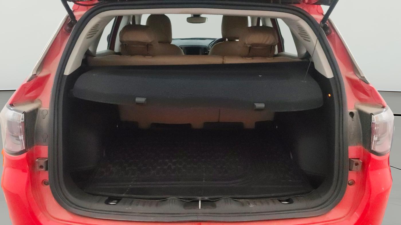 2018 Jeep Compass LONGITUDE (O) 2.0 DIESEL, Diesel, Manual, 1,00,310 km, Boot Open Zoomed View
