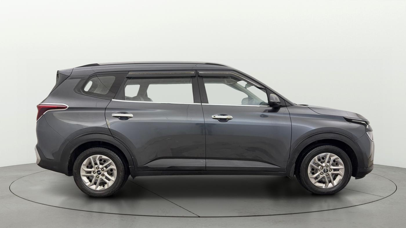 2023 KIA CARENS PRESTIGE 1.5 DIESEL IMT 7 STR, Diesel, Manual, 84,462 km, Right Side View