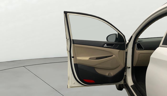 2017 Hyundai Tucson GLS 4WD AT DIESEL, Diesel, Automatic, 1,31,162 km, LHS Front Door