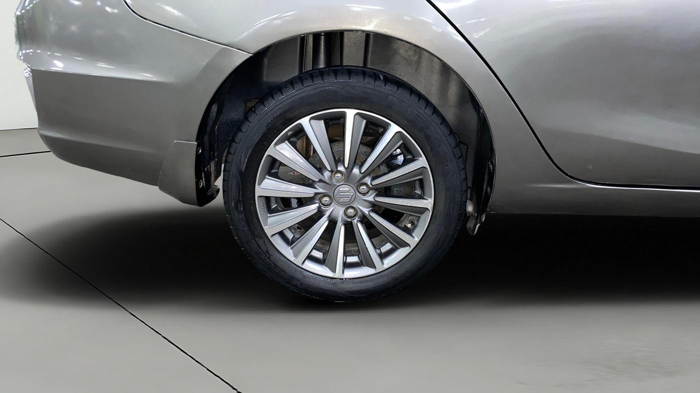 2018 Maruti Ciaz ALPHA 1.5 SHVS PETROL, Petrol, Manual, 82,378 km, Right Rear Wheel