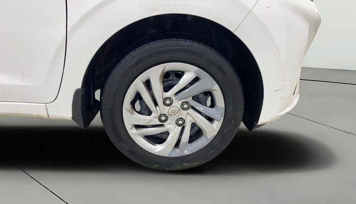 2022 Hyundai AURA S 1.2 CNG, CNG, Manual, 91,342 km, Right Front Wheel