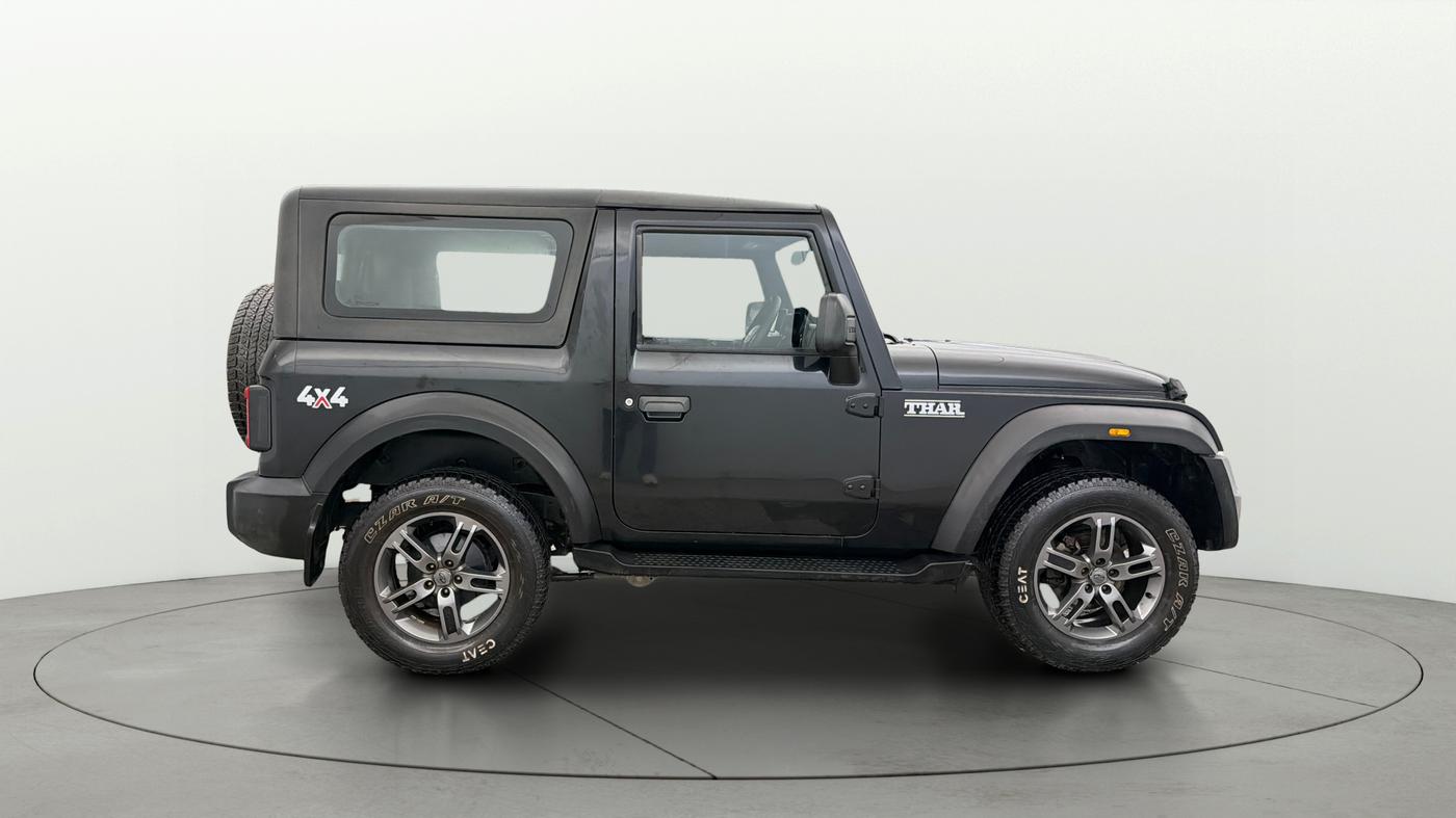 2021 Mahindra Thar LX PETROL HT 4WD AT, Petrol, Automatic, 36,568 km, Right Side View