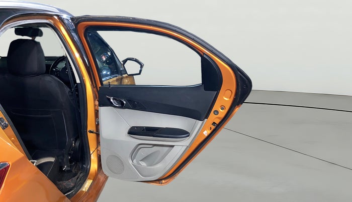 2018 Tata Tiago XZ PETROL, Petrol, Manual, 19,165 km, RHS Rear Door