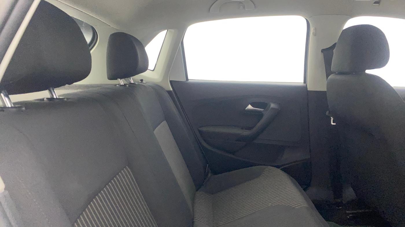2013 Volkswagen Cross Polo HIGHLINE TDI, Diesel, Manual, 45,994 km, Right Side Rear Door Cabin
