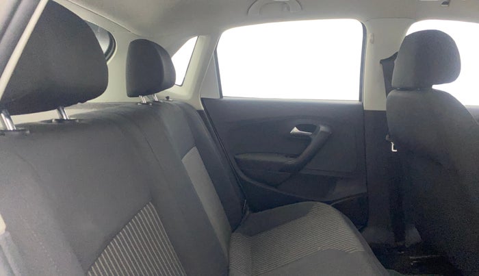 2013 Volkswagen Cross Polo HIGHLINE TDI, Diesel, Manual, 45,994 km, Right Side Rear Door Cabin