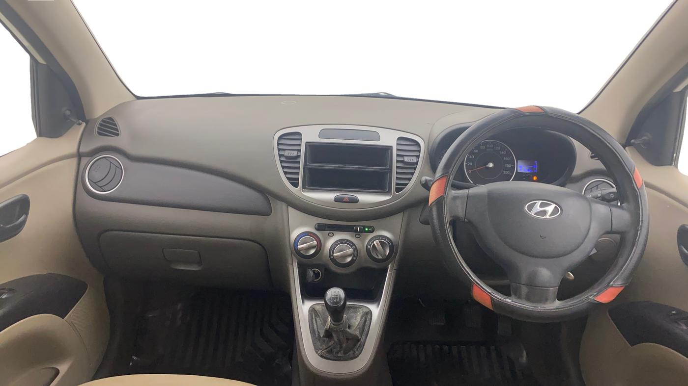 2016 Hyundai i10 MAGNA 1.1, CNG, Manual, 91,361 km, Dashboard